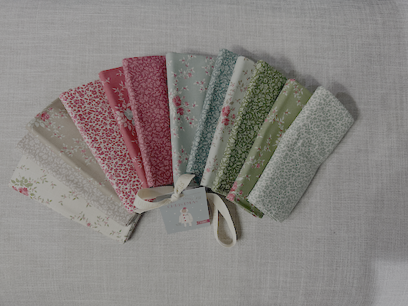 Tilda Merry LIttle Christmas Blenders Fat Quarter Bundle 12pc Eve and Noel